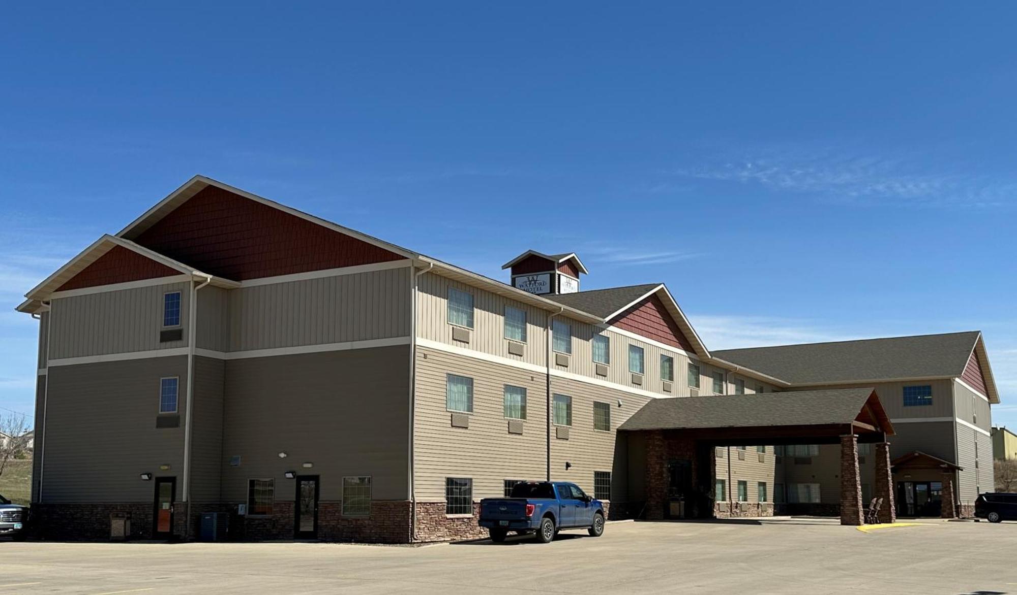 The Watford Hotel Watford City Eksteriør billede