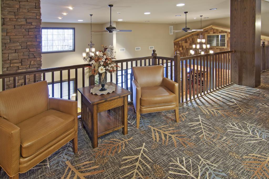 The Watford Hotel Watford City Eksteriør billede